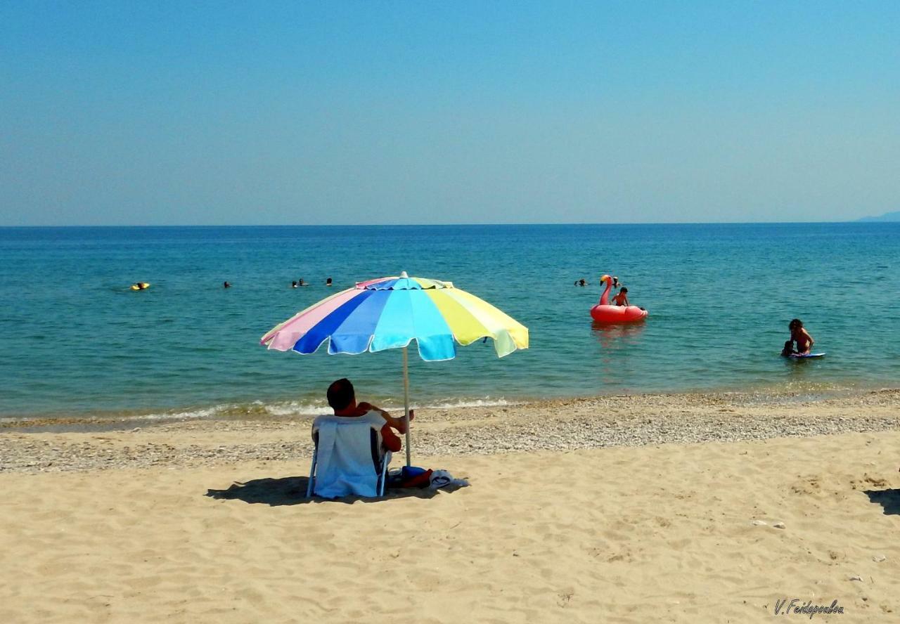 Medusa Beach Apartment, 아스프로발타 외부 사진